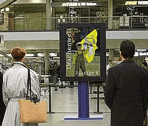 linea INDOOR MULTIPOSTER da parete o con supporti autoportanti
